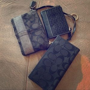 Coach Lot - checkbook cover, wristlet, card holder